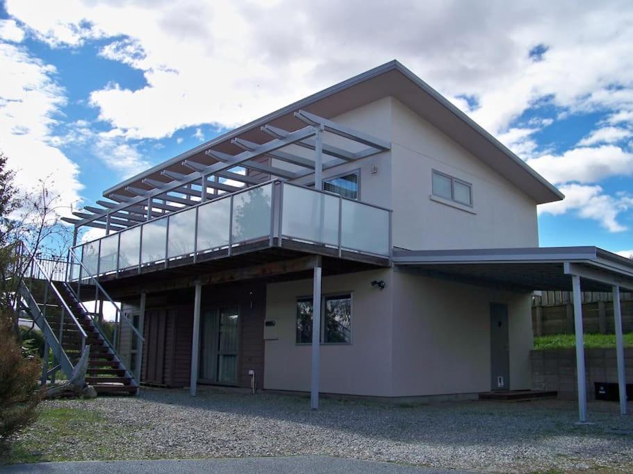 Stunning Bob Lee Place Villa วานากา ภายนอก รูปภาพ